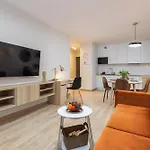 Lux Wellness By The River By Renters Prestige Apartmanhotel