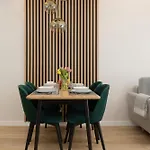 Apartmanhotel Lux Wellness By The River By Renters Prestige 4*