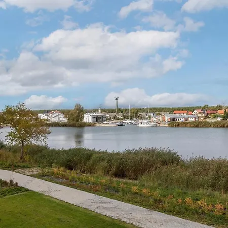 Lux Wellness By The River By Renters Prestige