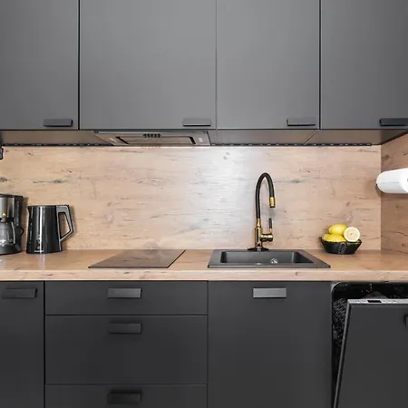 Lux Wellness By The River By Renters Prestige 4*