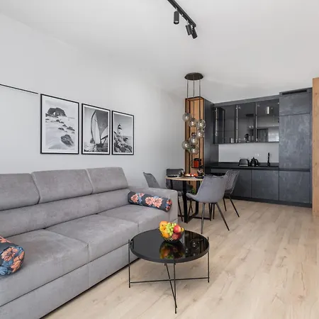 Apartmanhotel Lux Wellness By The River By Renters Prestige