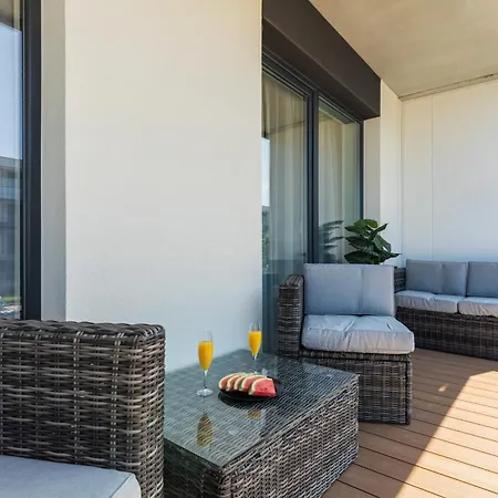公寓式酒店 Lux Wellness By The River By Renters Prestige 4*