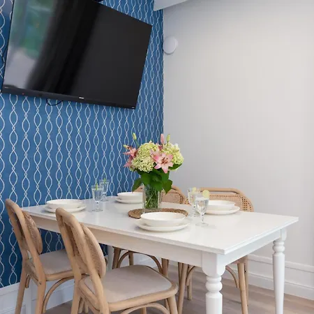Lux Wellness By The River By Renters Prestige Апарт-отель *