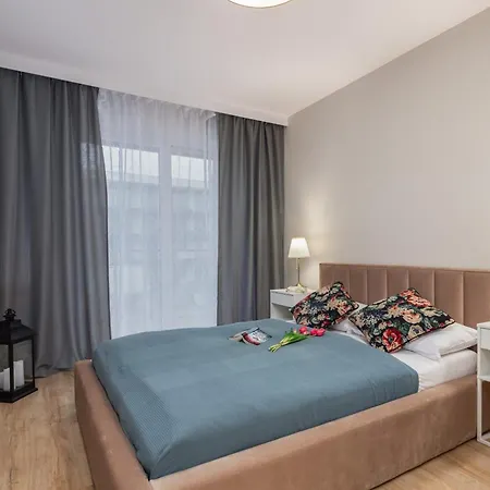 Aparthotel Lux Wellness By The River By Renters Prestige