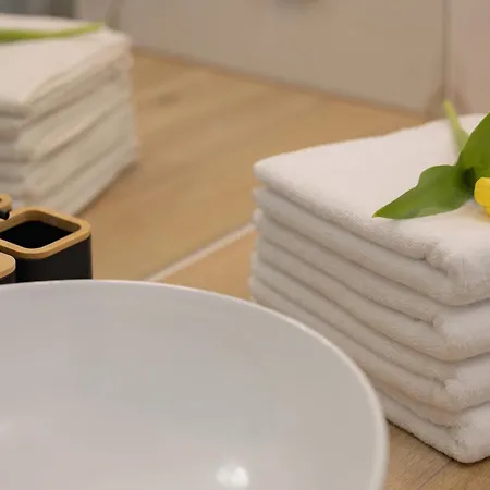 Lux Wellness By The River By Renters Prestige 4*