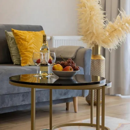 Apartmanhotel Lux Wellness By The River By Renters Prestige 4*