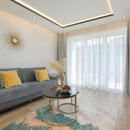 Apartmanhotel Lux Wellness By The River By Renters Prestige